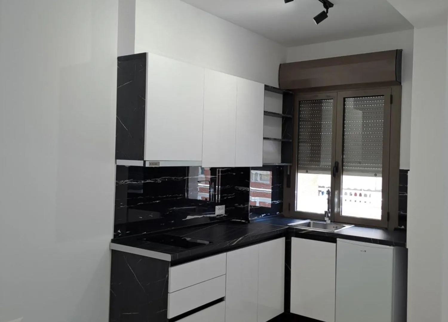 Erdis Home Nr 2 Tirana Appartamento